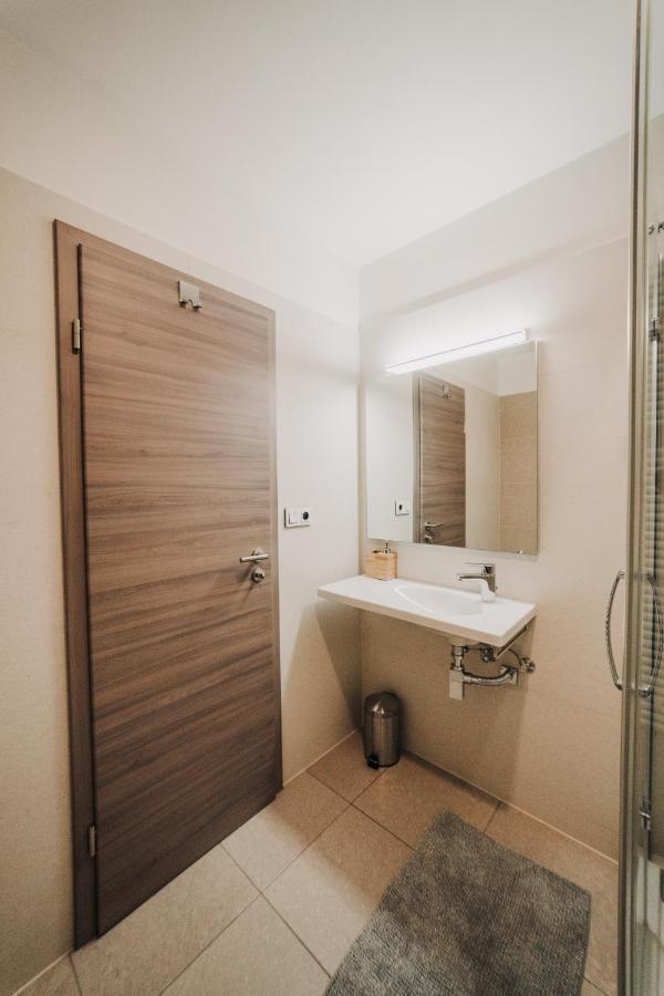 Beautiful New Studio, 400M From The Square Apartment Пилзен Екстериор снимка